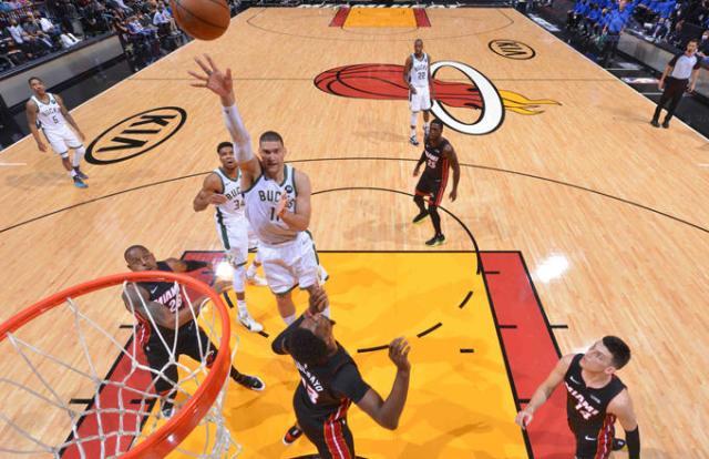 九游体育app下载-【观察】从1比4到4比0！不到1年，雄鹿经历了什么？